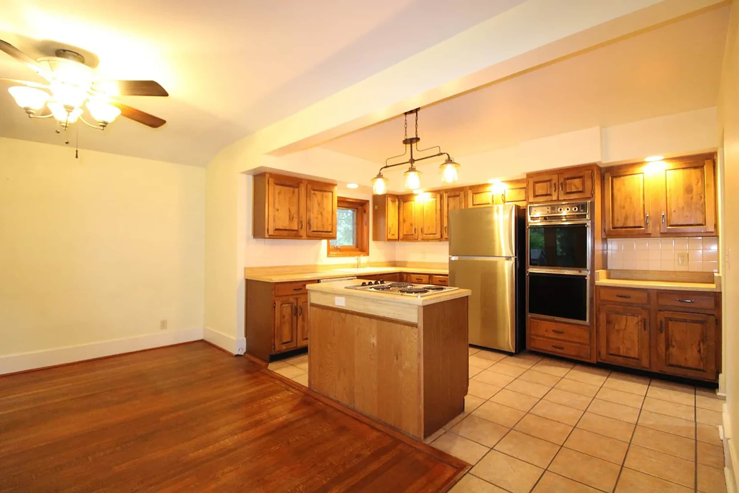 KitchenBefore2 8x10 30dpi